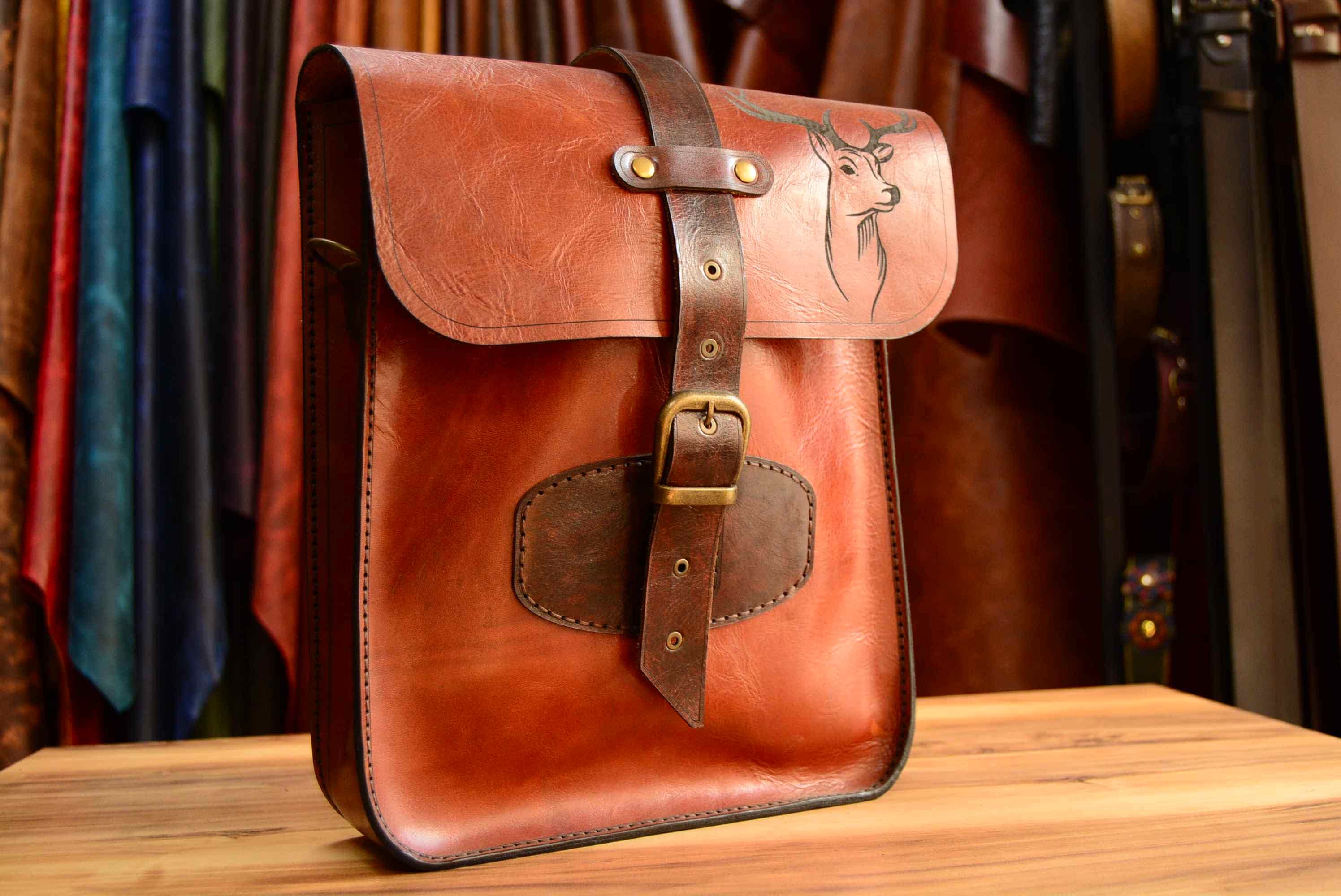 DEER CROSSBODY EL YAPIMI DERİ ÇANTA