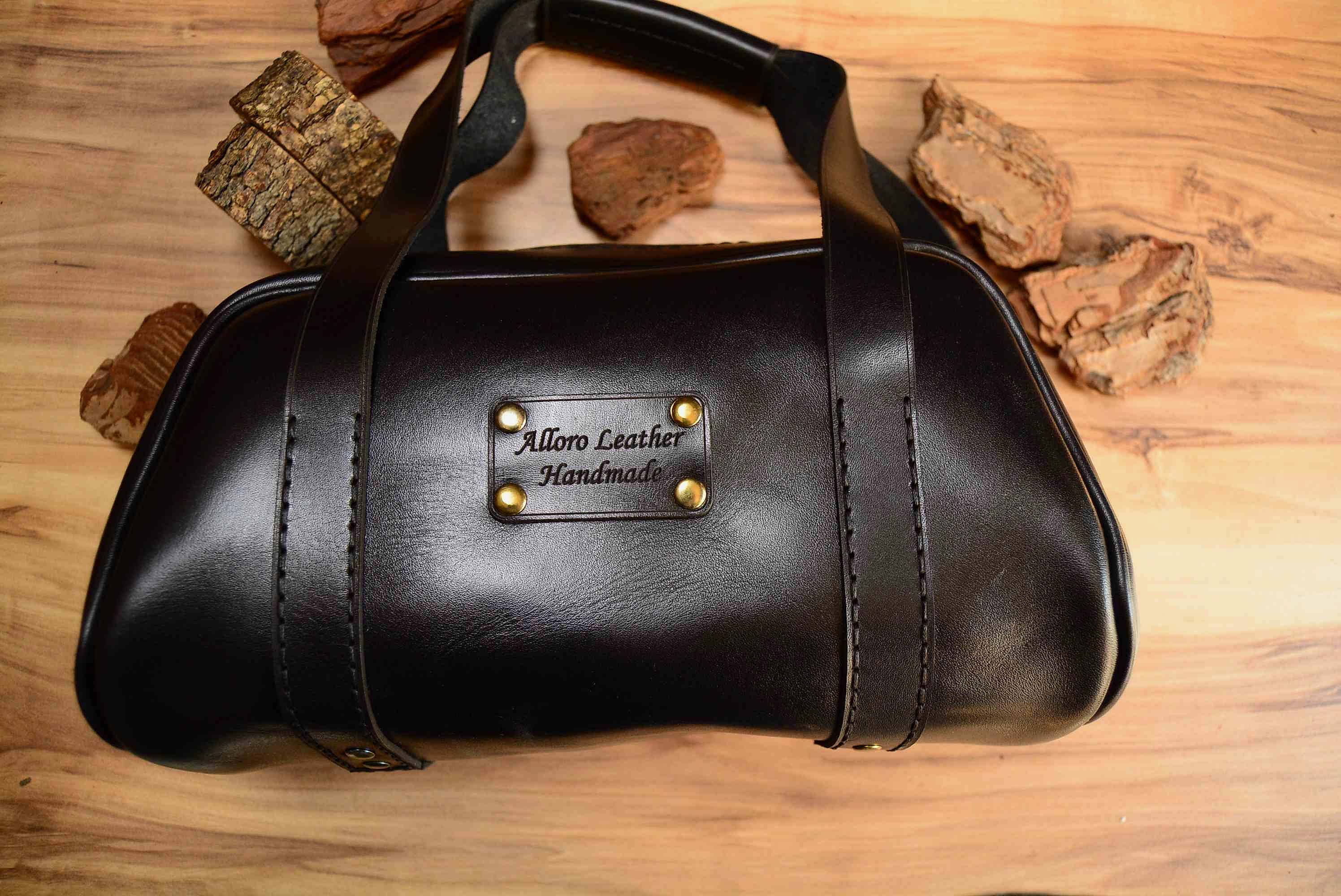 SPORT CROSS EL YAPIMI DERİ ÇANTA