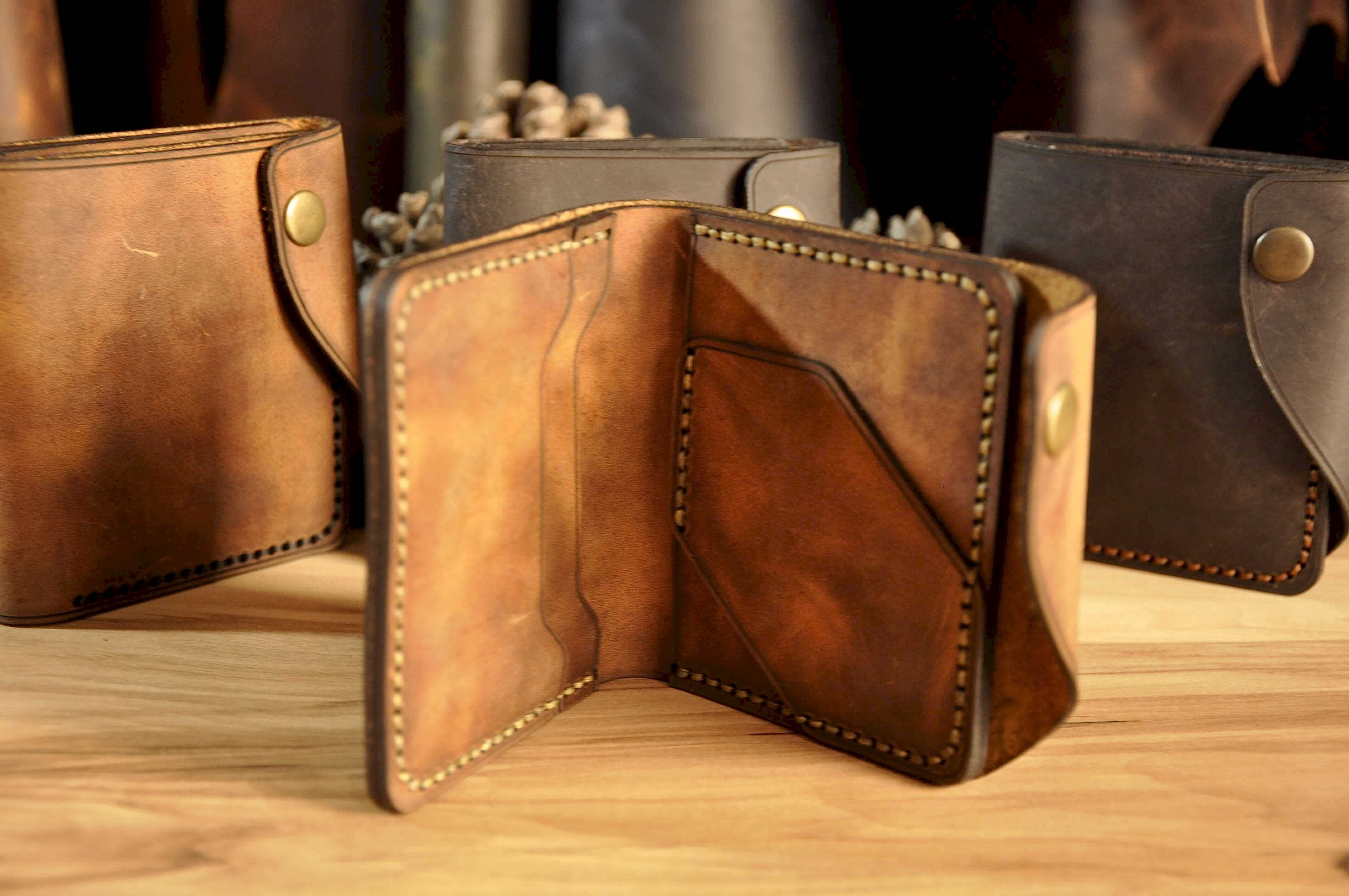 MİTİS V-5 EL YAPIMI DERİ CÜZDAN