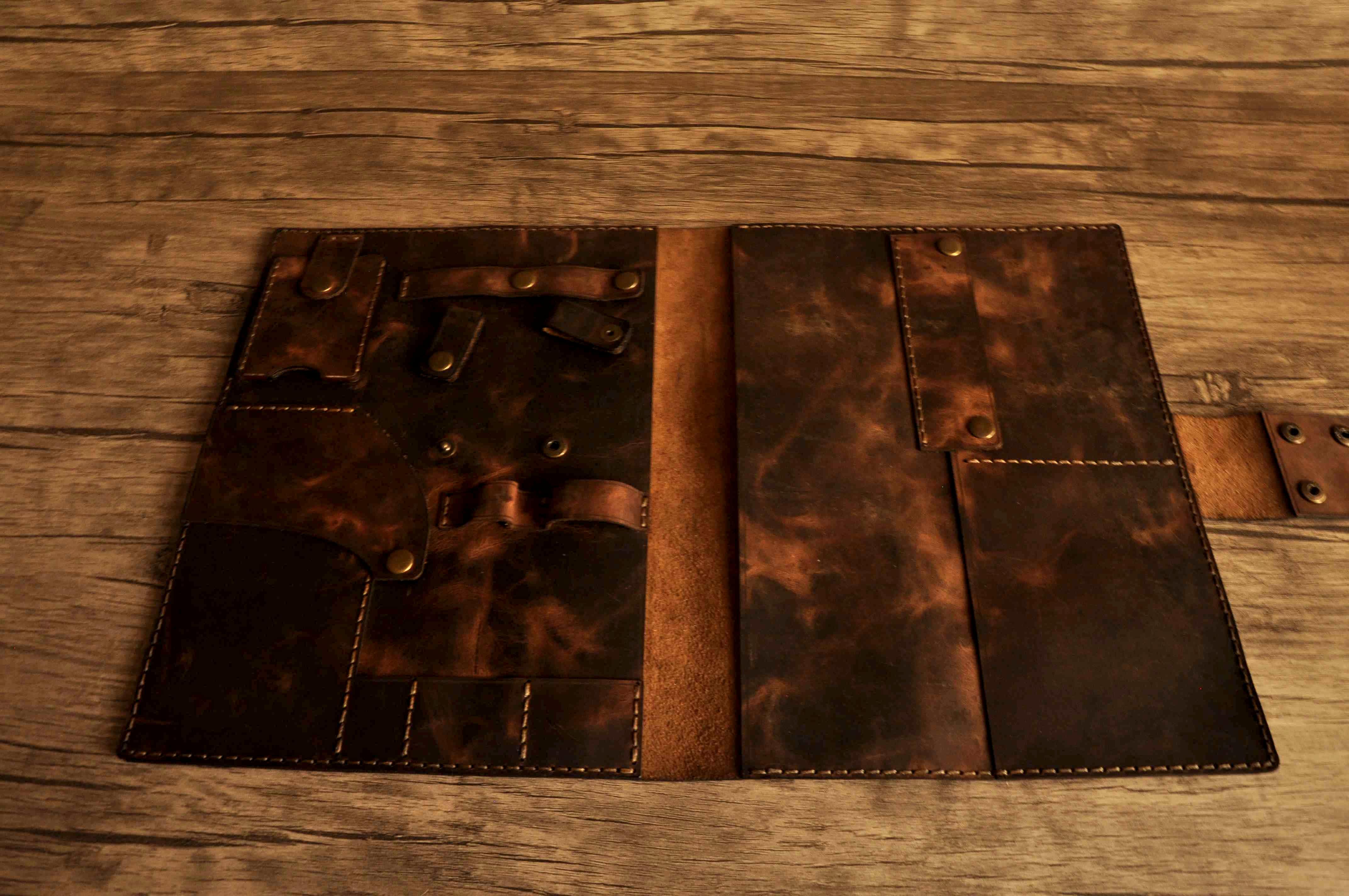  (A4) ORGANİZER KAPAKLI DERİ DOSYA KLASÖRÜ