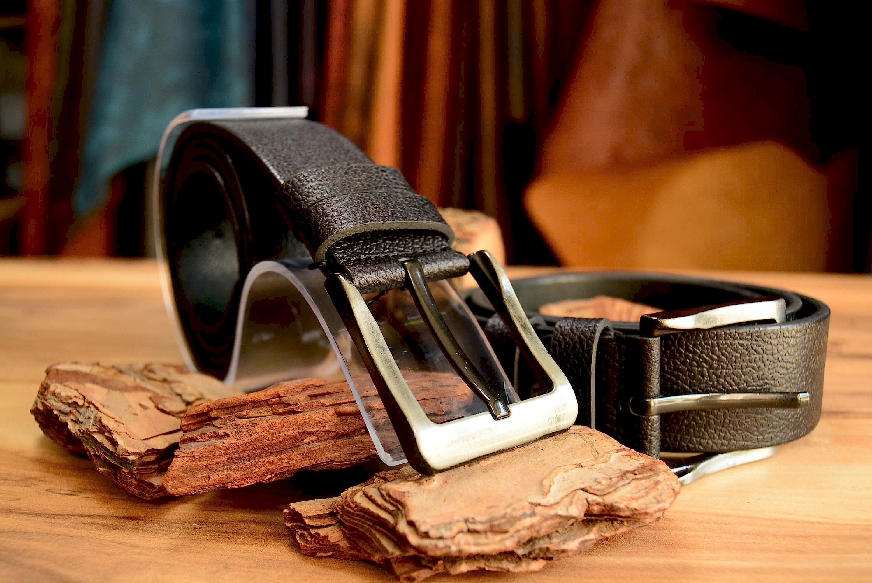 SİYAH MANDA DERİ KEMER 4CM