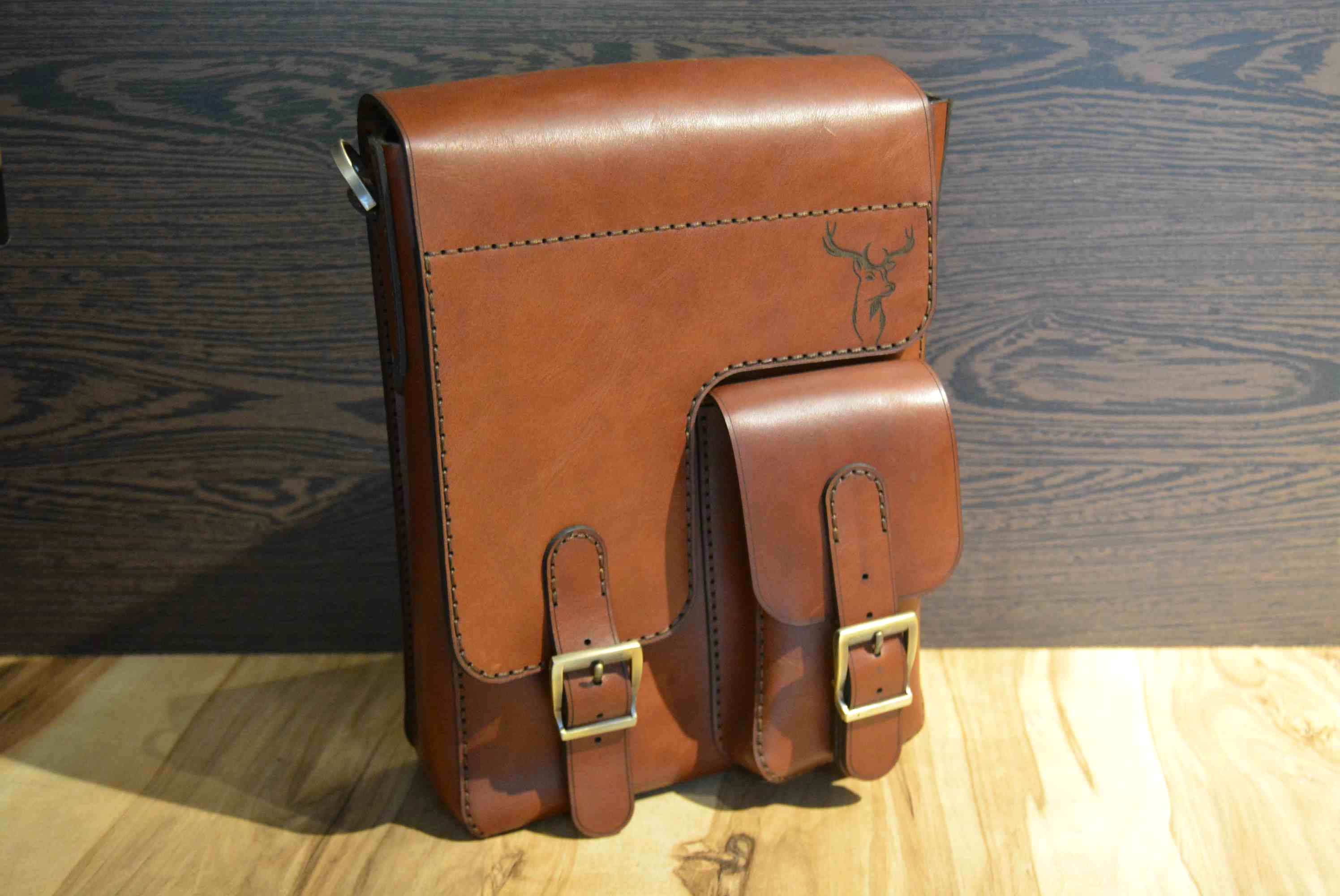 MESSENGER CROSSBODY EL YAPIMI DERİ ÇANTA