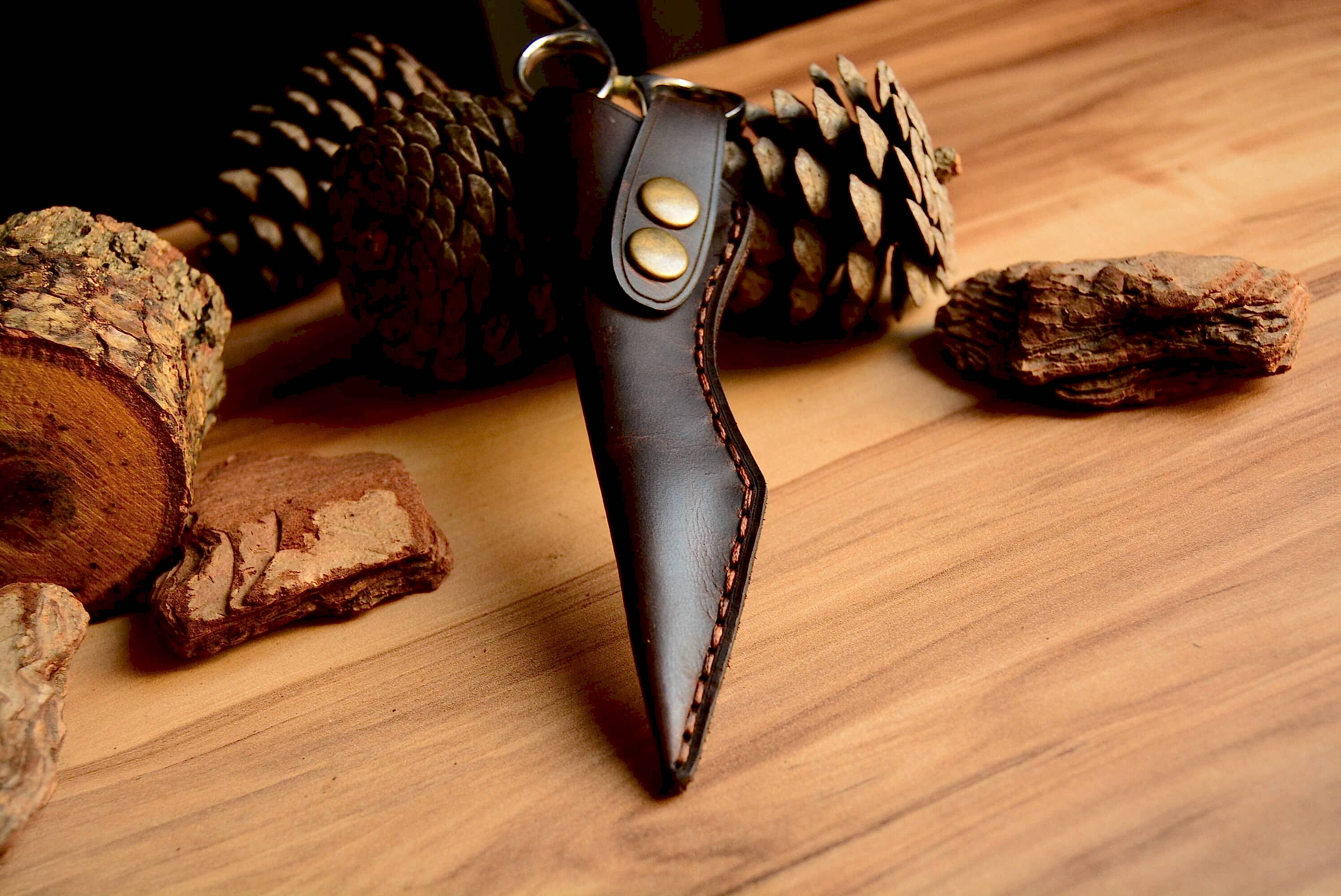 TEKLİ DERİ MAKAS KILIFI V-2