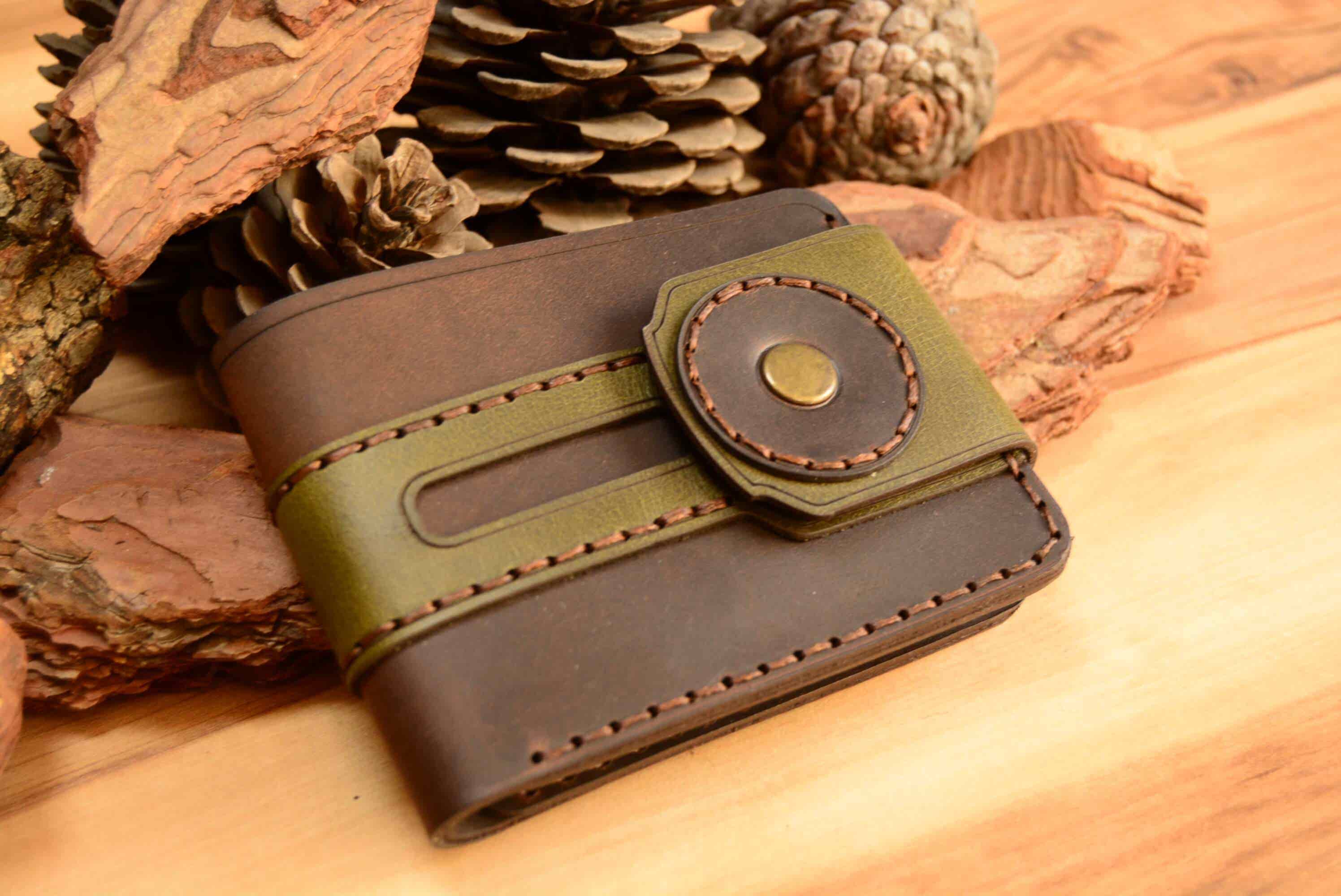 WESTERN V-1  EL YAPIMI DERİ CÜZDAN