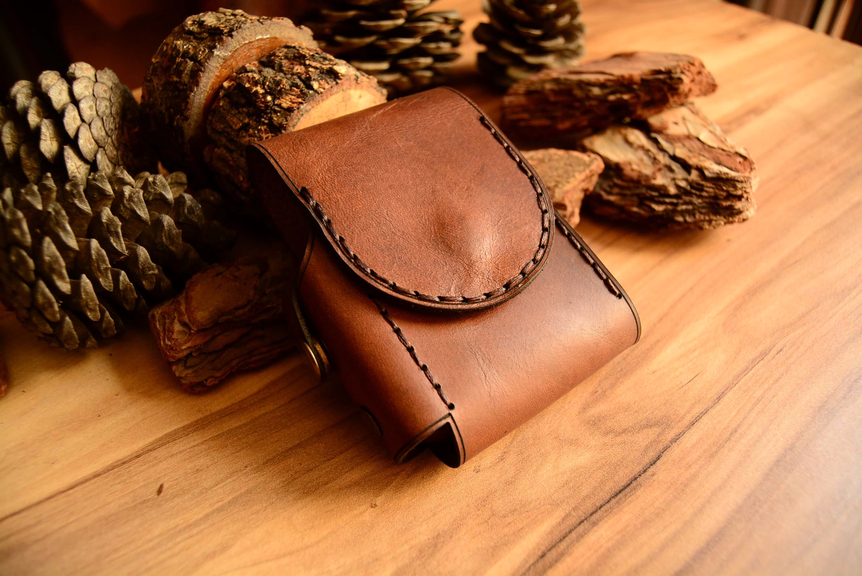 UZUN SİGARA PAKETİ DERİ KILIFI (ÇAKMAK BÖLMELİ)