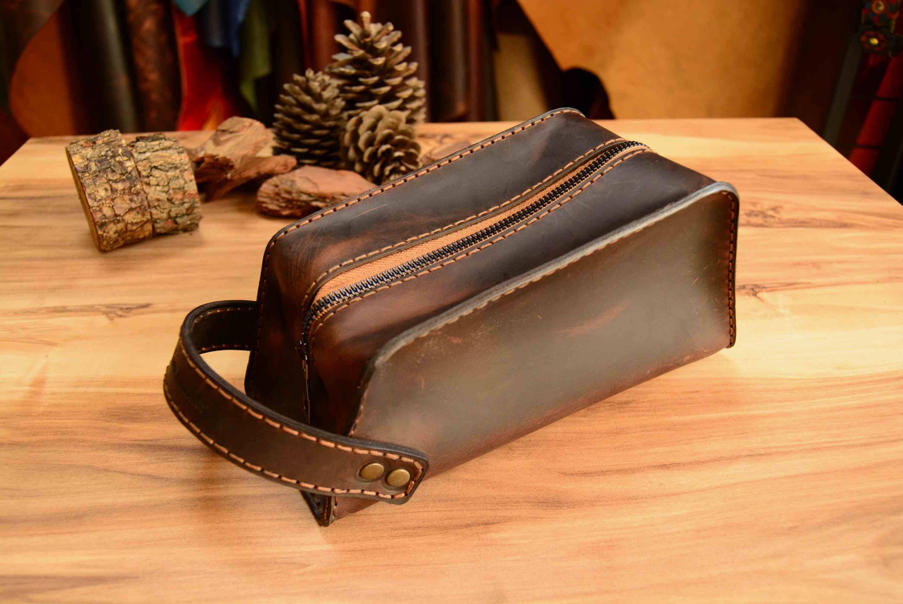 DOPP KİT V-3 EL YAPIMI DERİ ÇANTA